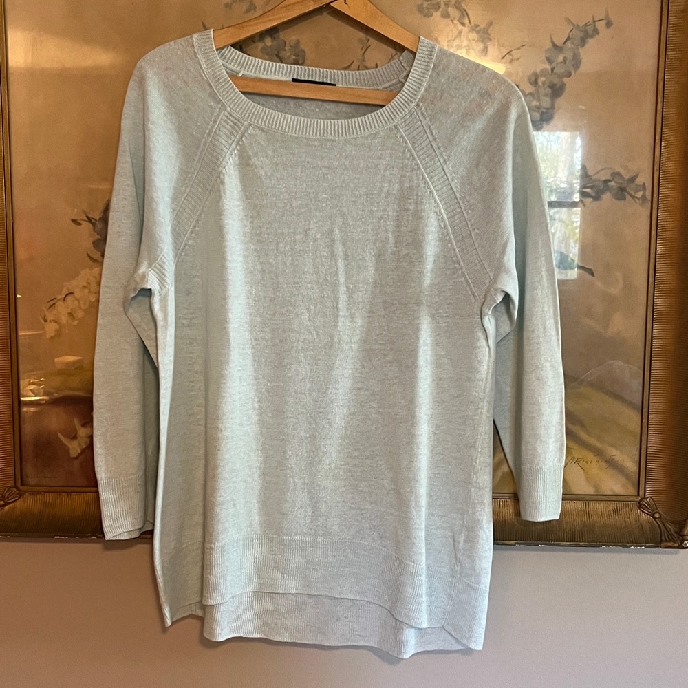NWOT J.‎ Crew Blue Linen Crew Neck Sweater M